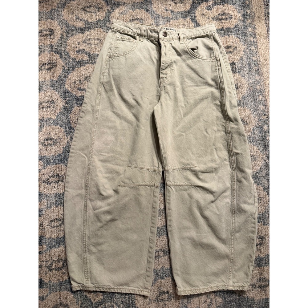 Free People Good Luck Mid-Rise Barrel Jeans 30 Excellent Condition with Flaw